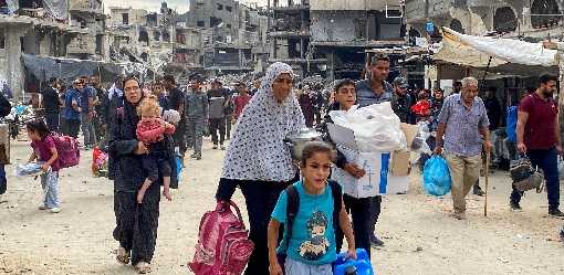 Israel steps up pressure in north Gaza amid fears of siege and displacement