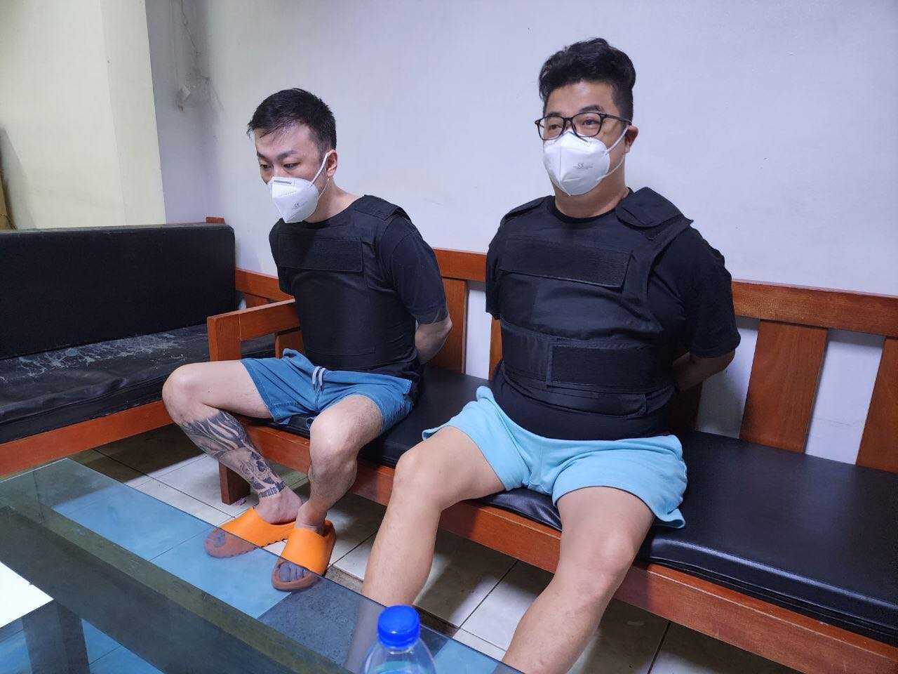 PH deports 2 Japanese suspects involved in 'Luffy' heist