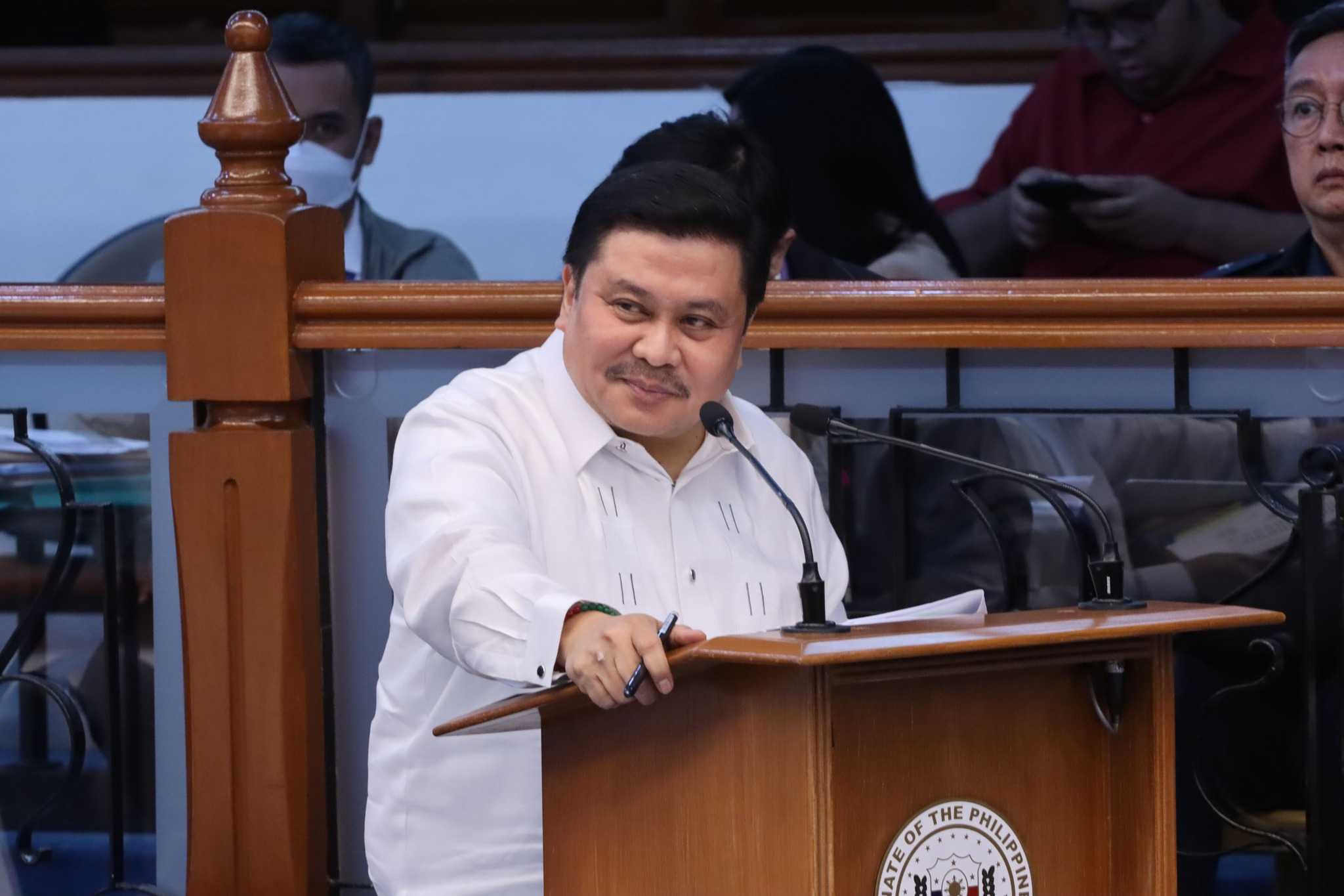 Jinggoy Estrada files resolution opposing ICC's drug war probe