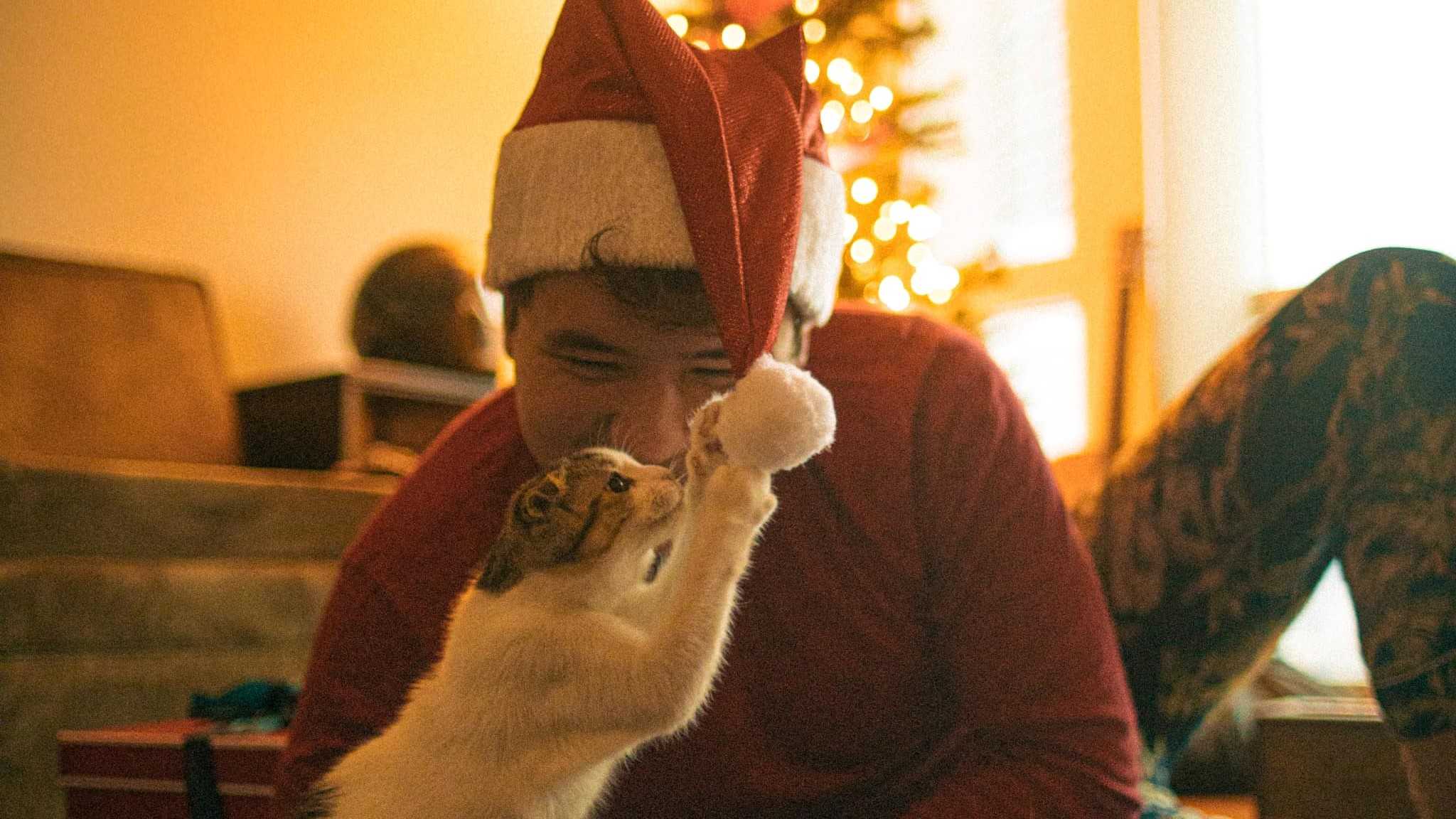 Juan Karlos releases first-ever Christmas single 'Maligayang Pasko'