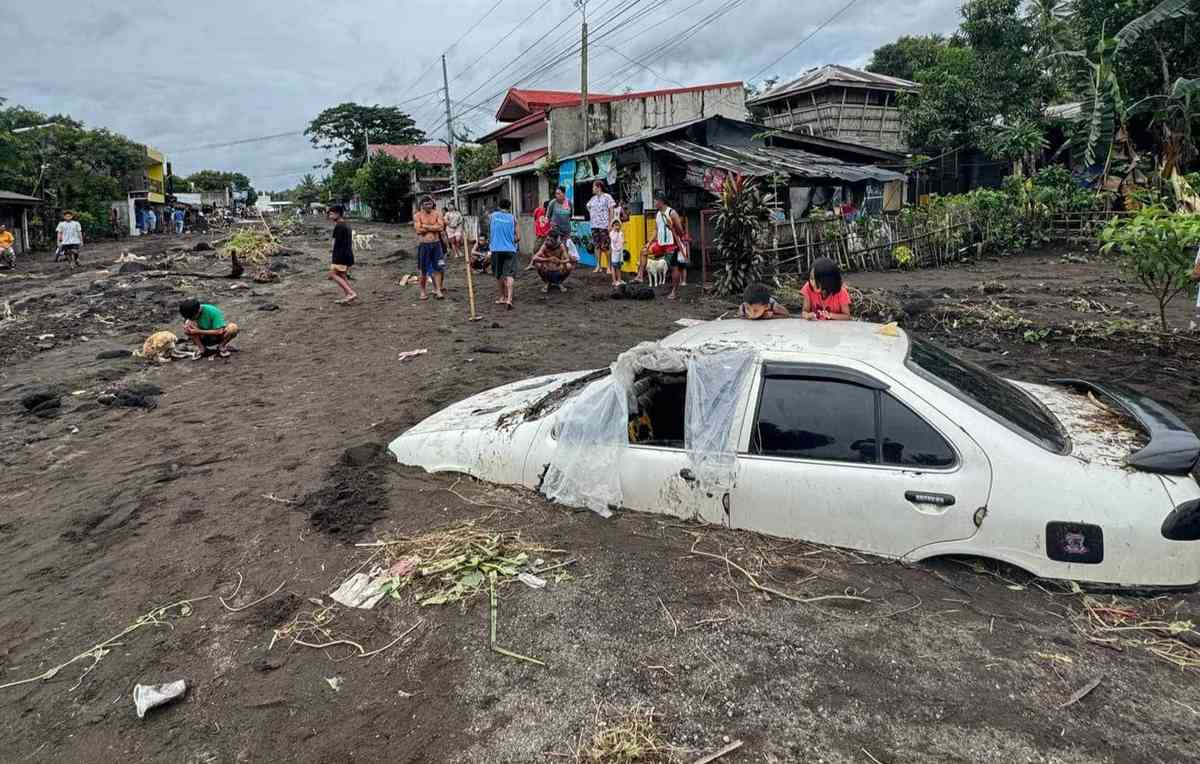 Lahar flow reaches 1 meter in some areas of Guinobatan, Albay, affecting 21 families