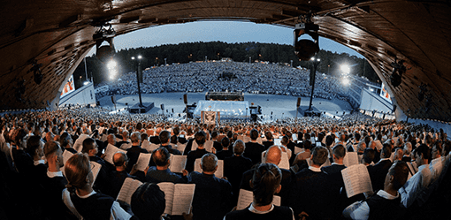 Lithuanians unite in global anthem sing-along, from Ukraine frontline to Pacific