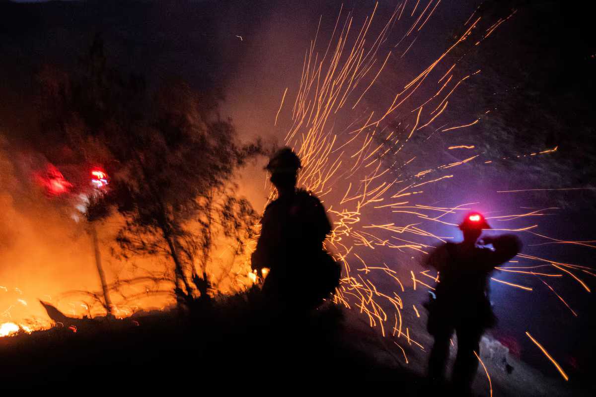 Los Angeles wildfires devour thousands of homes, death toll rises to 10