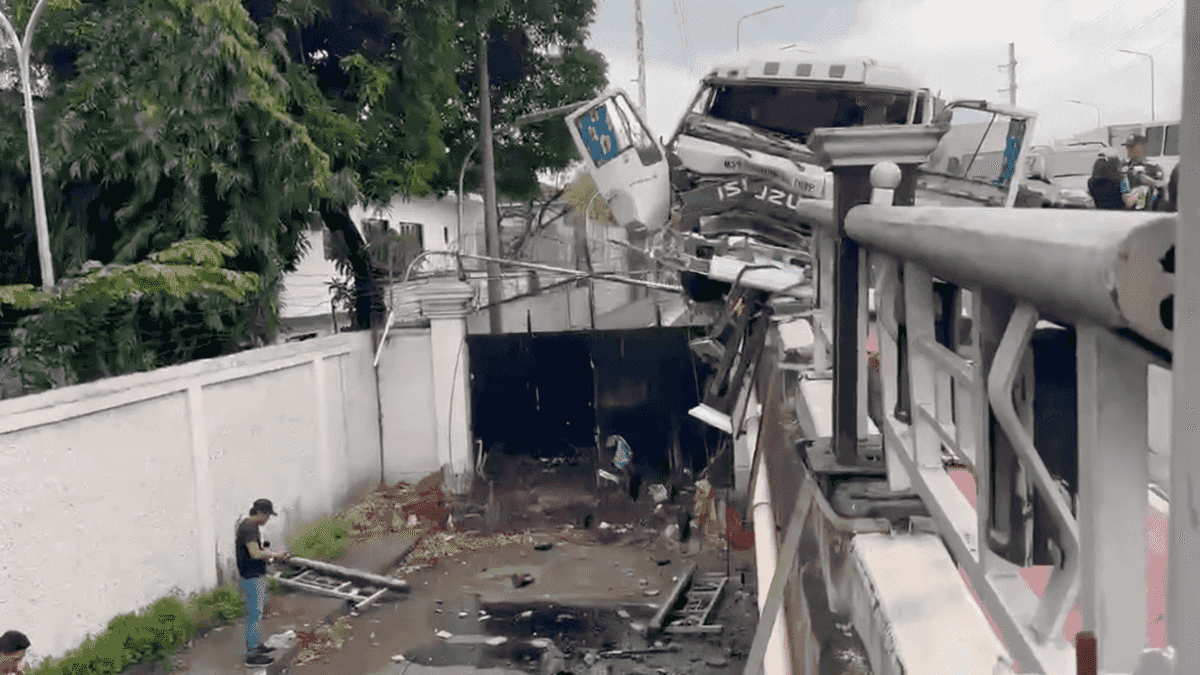 LTO suspends license of oil tanker driver involved in Pandacan collision
