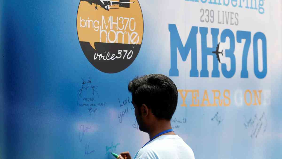 Malaysia says it will resume search for wreckage of missing Flight MH370