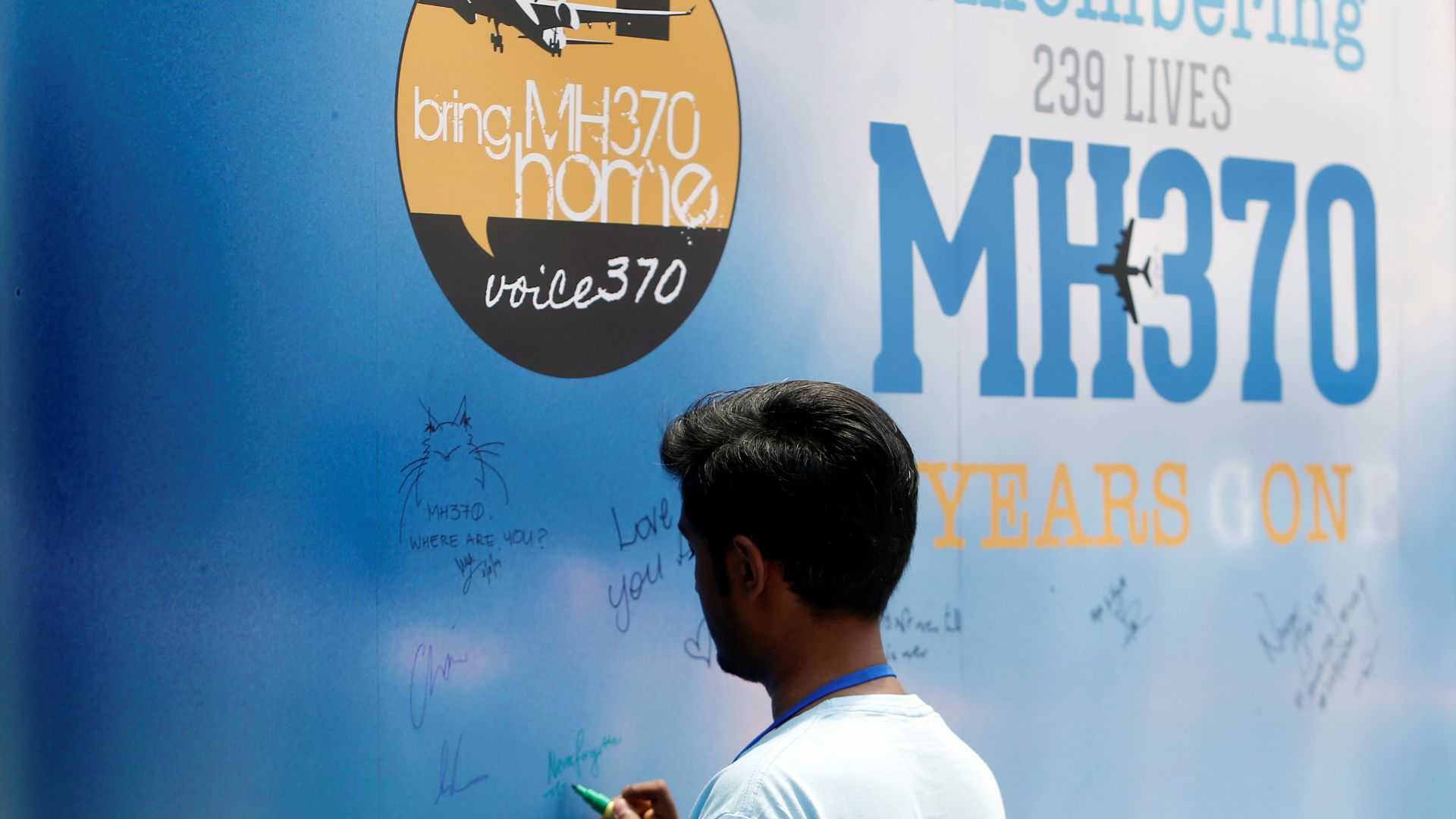 Malaysia says it will resume search for wreckage of missing Flight MH370