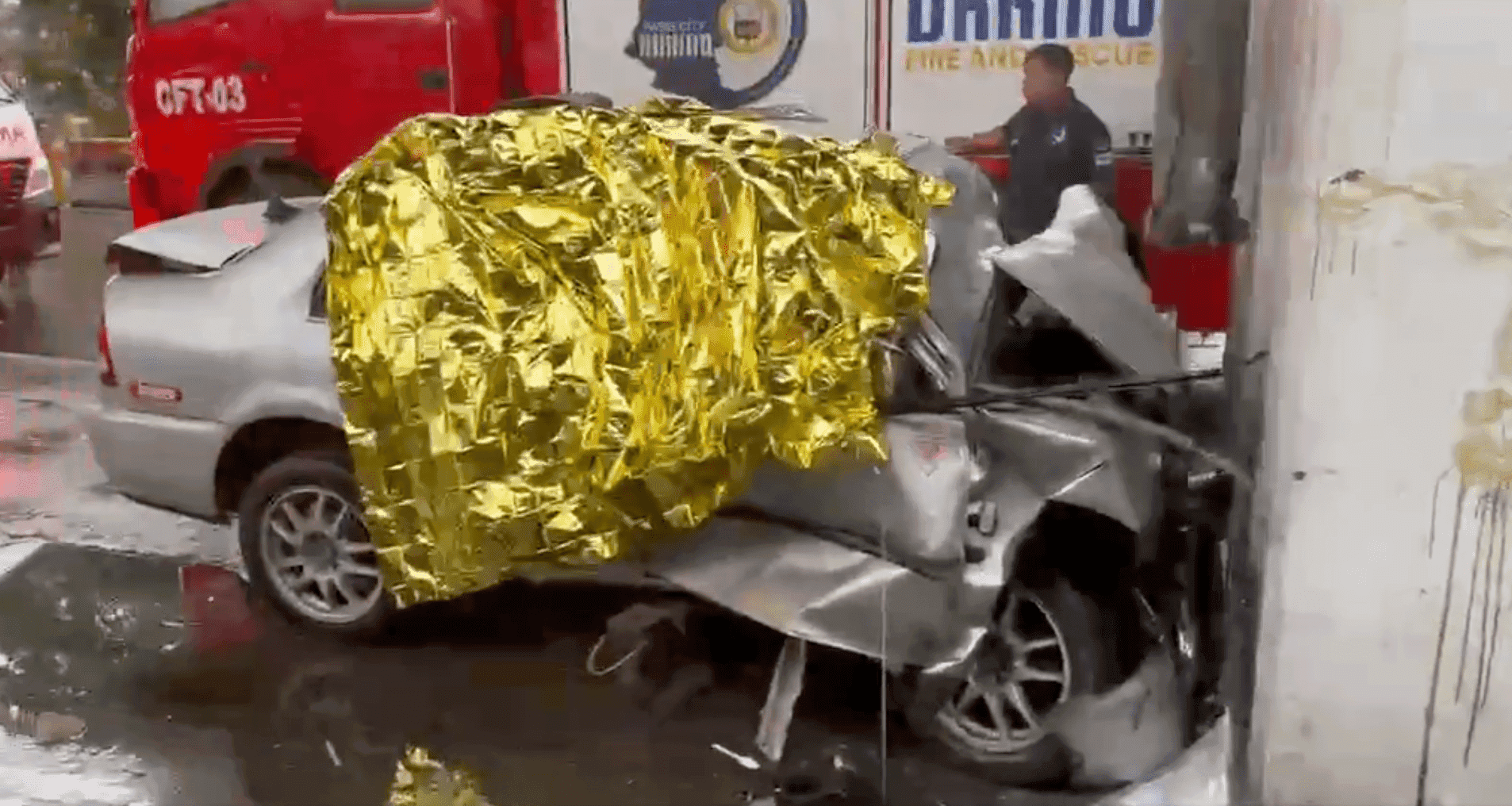 Man dies as car slams into LRT-2 post along Marcos Highway