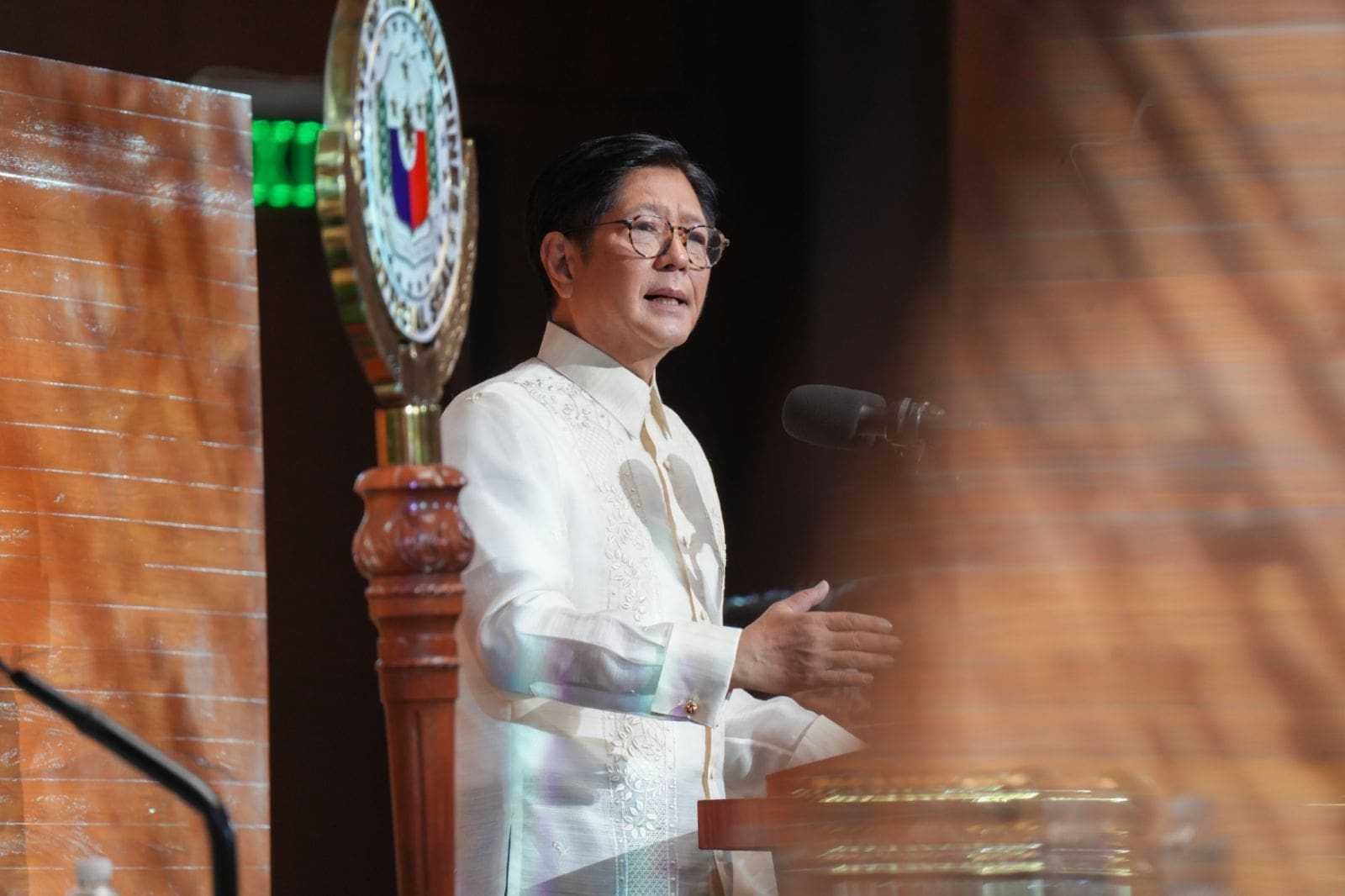 Marcos: Teachers to receive laptops, assures ‘no anomalies’ in procurement
