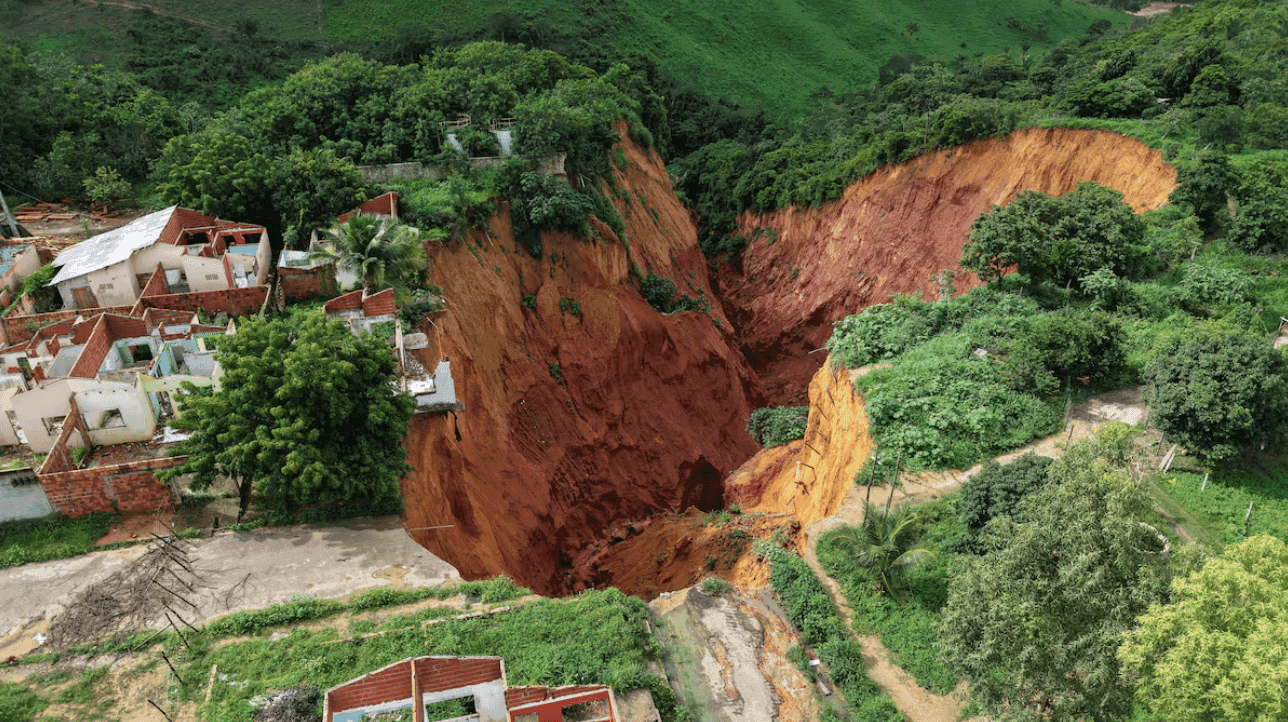 Massive sinkholes put hundreds in Amazonian town at risk
