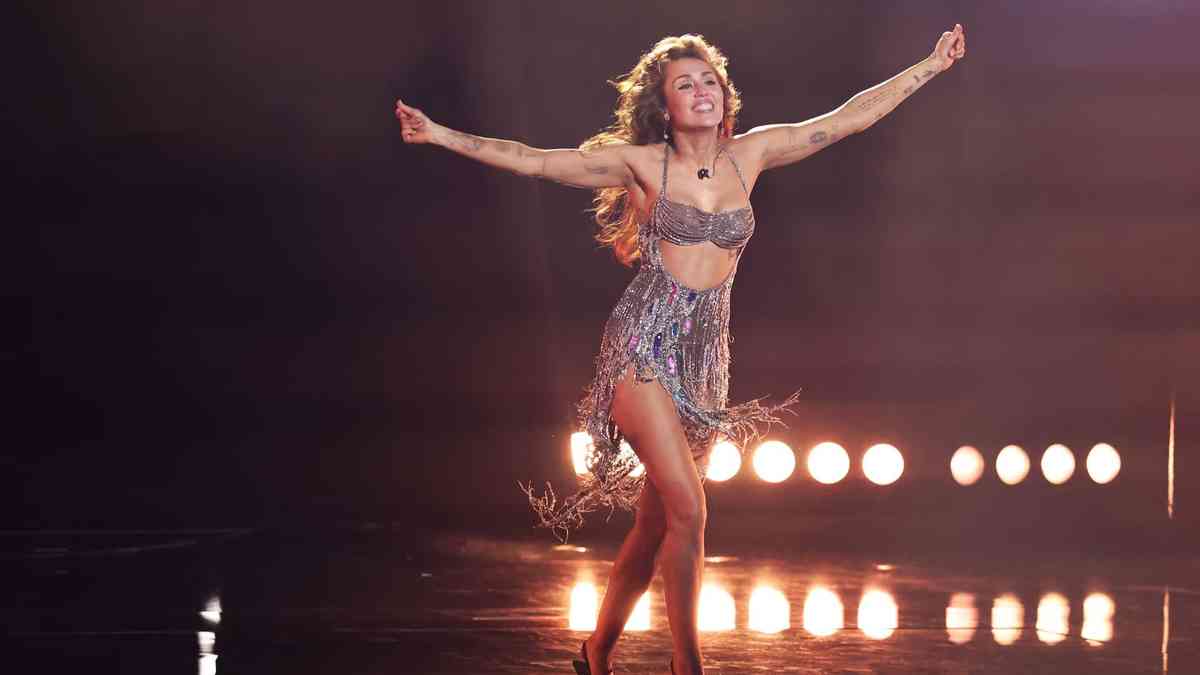 Miley Cyrus must face lawsuit over claims she copied Bruno Mars hit