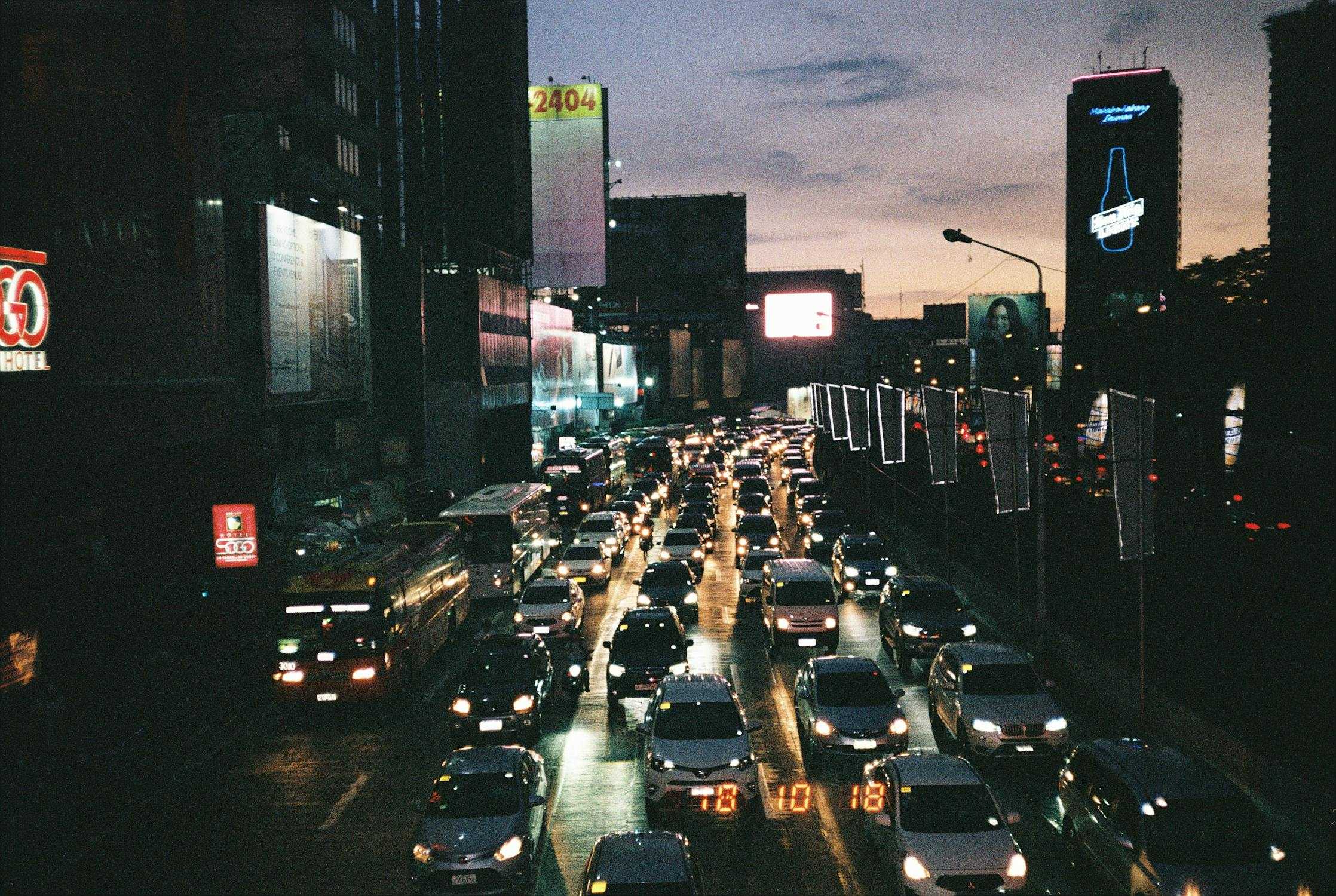 MMDA lists top 20 traffic violations and corresponding penalties