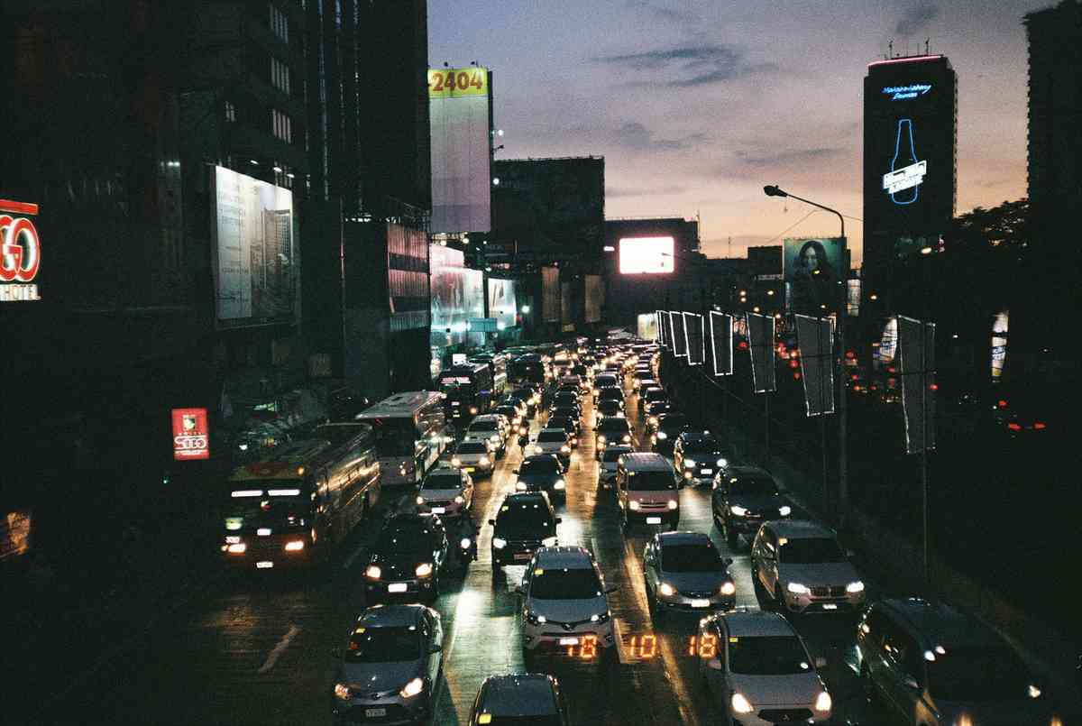 MMDA lists top 20 traffic violations and corresponding penalties
