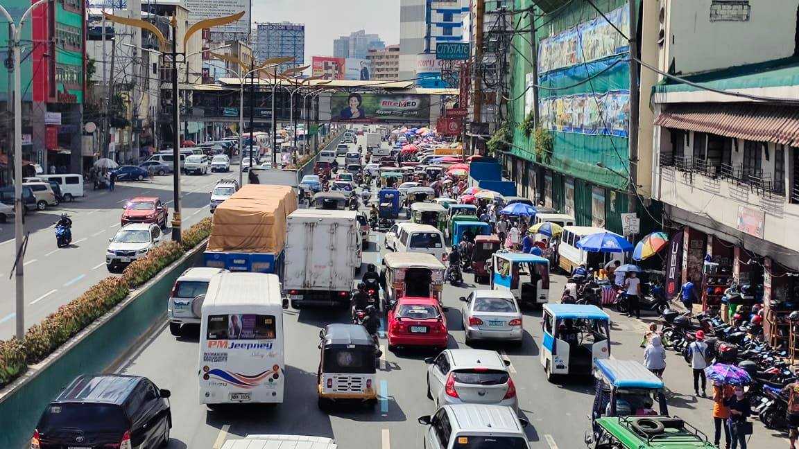 MMDA suspends number coding scheme on Holy week