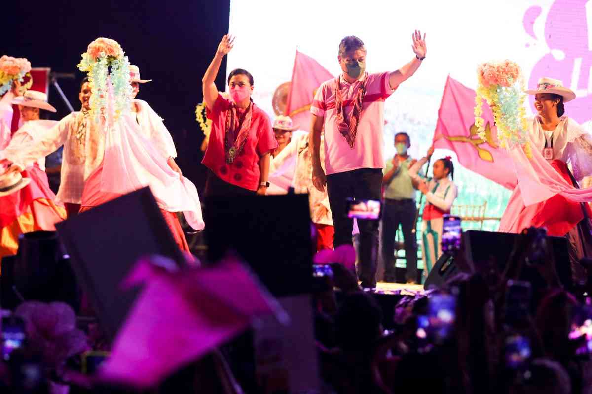 More Pinoy students, alumni, and researchers from UK backs Robredo-Pangilinan