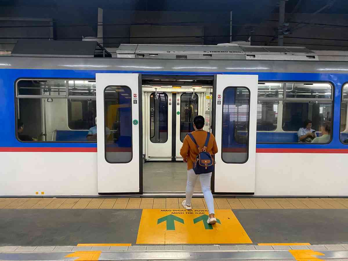MRT-3, LRT-2, LRT-1 offer free rides on Independence Day