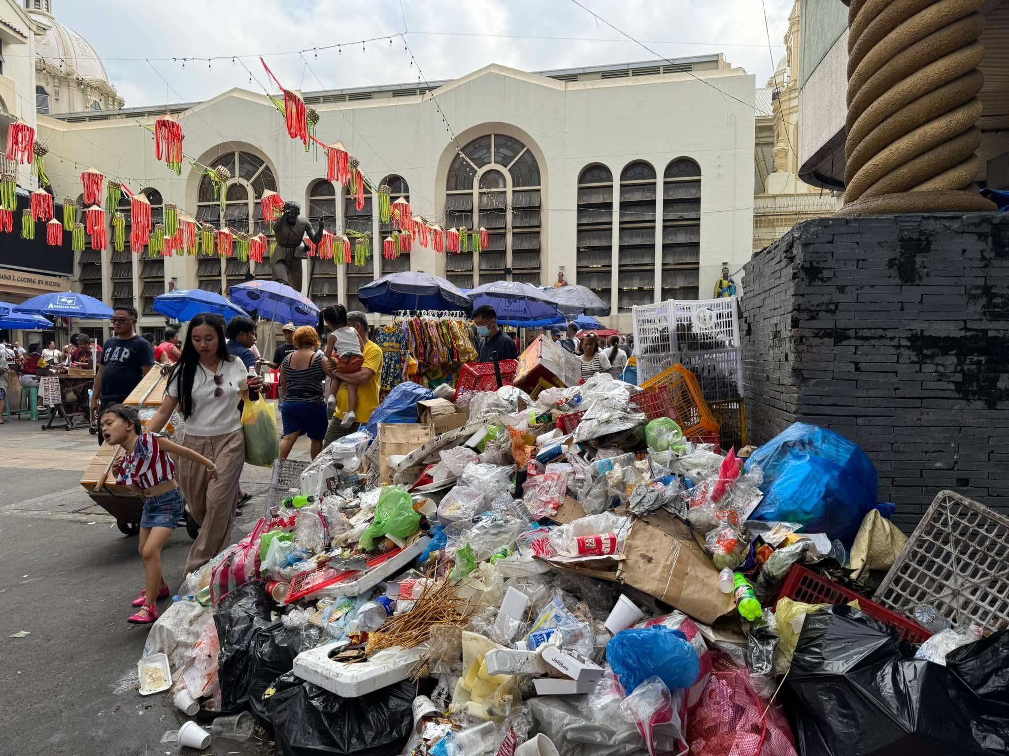 Nearly 30 tons of trash collected by MMDA after New Year celebrations