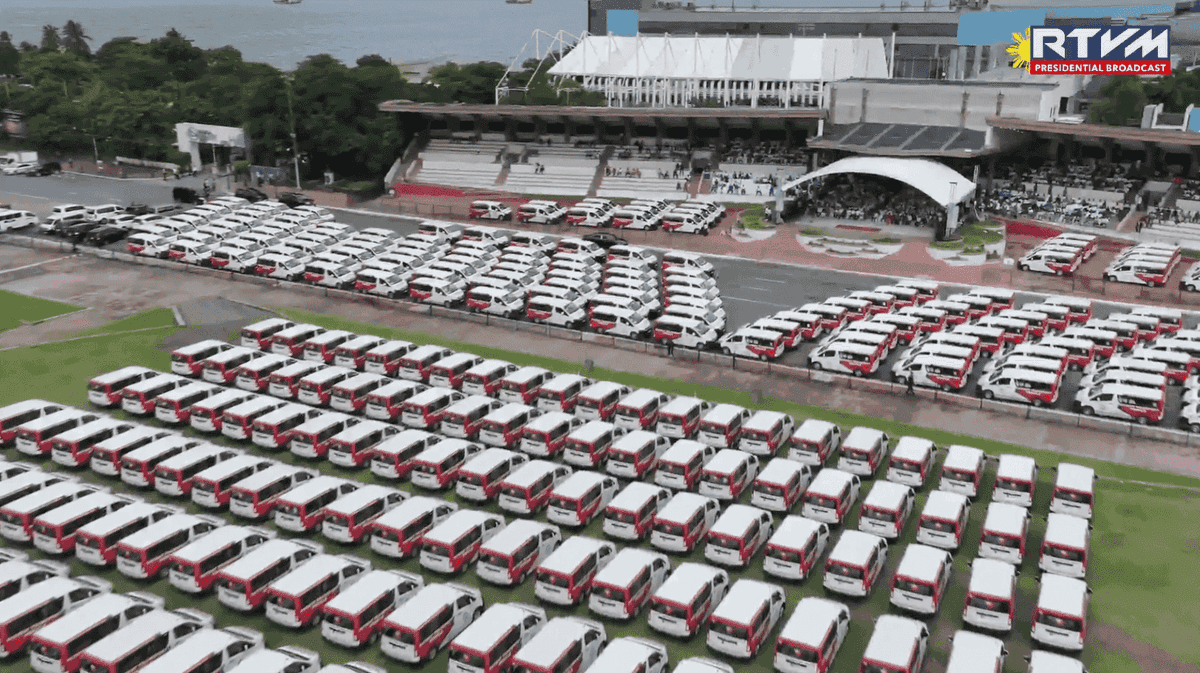 Nearly 400 ambulances distributed to Luzon LGUs