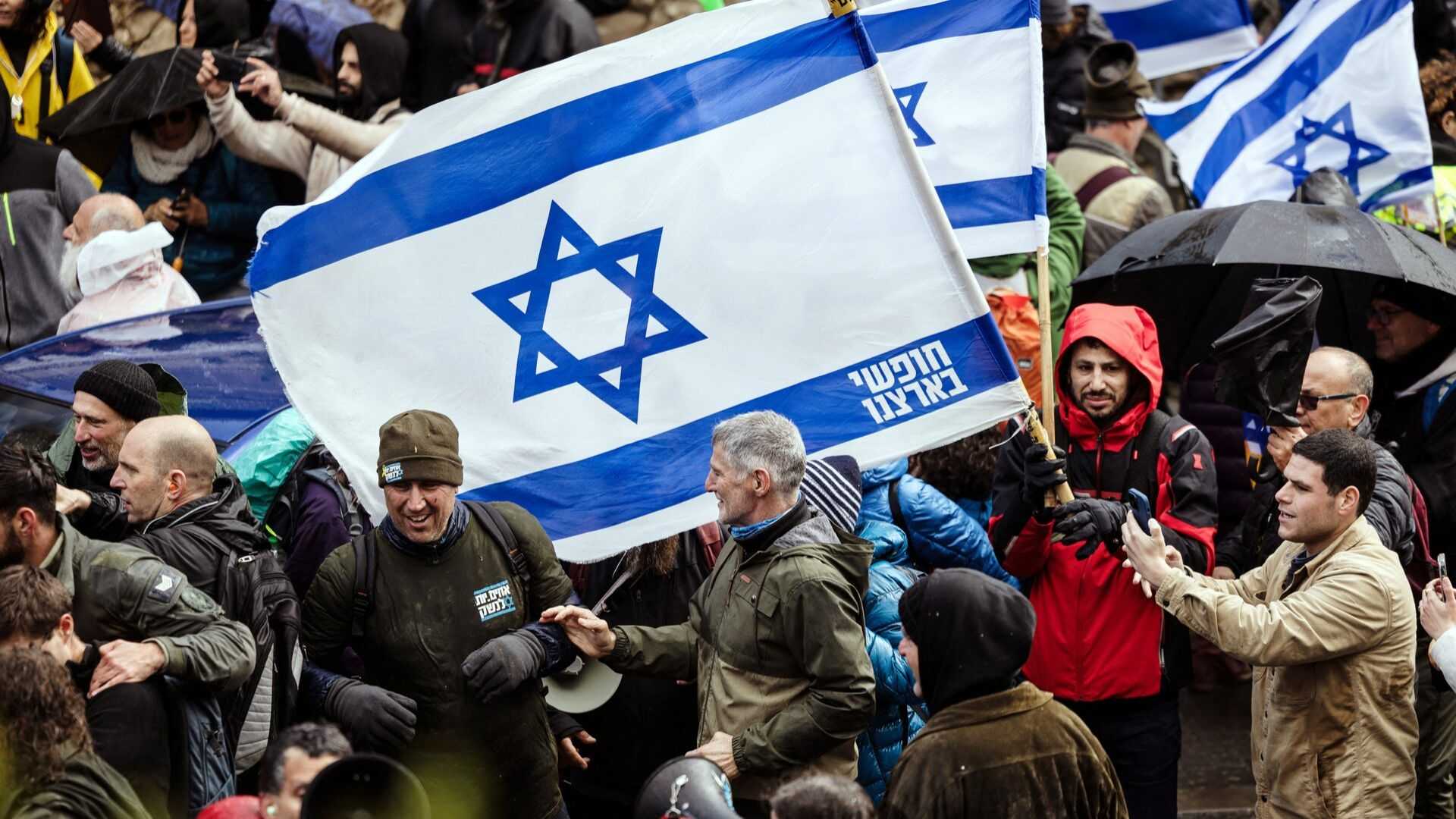 Netanyahu government approves firing of Shin Bet head amid protests