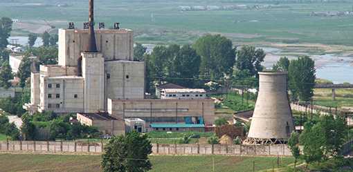 North Korea halts nuclear reactor, likely to extract bomb fuel - report