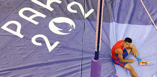 Obiena falls short of podium finish in Paris Games