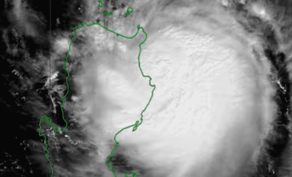 'Ofel' makes landfall in Cagayan