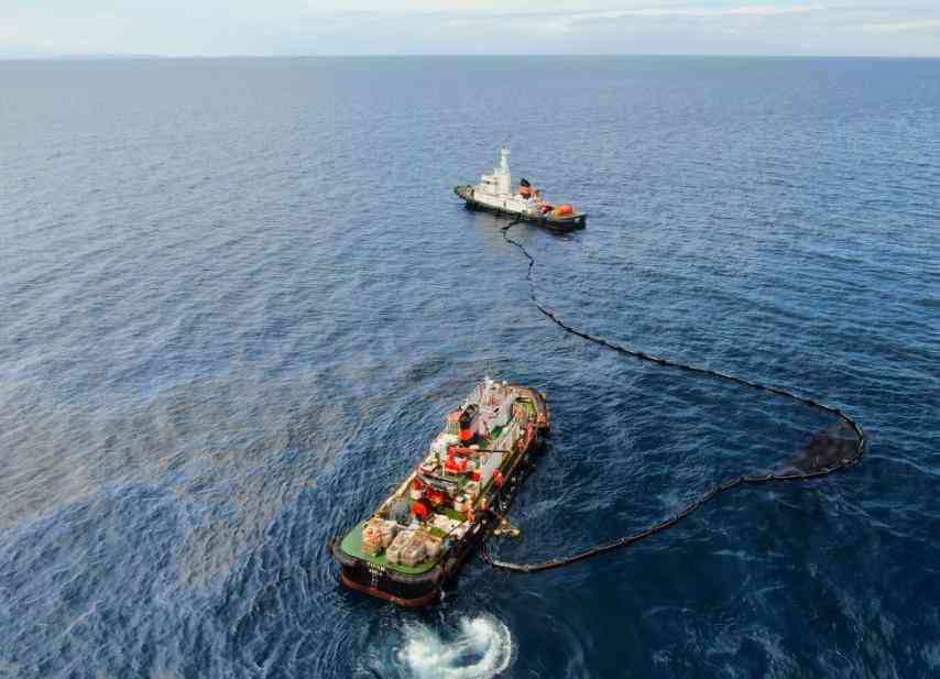 Mindoro oil spill reaches Verde Island in Batangas — PCG