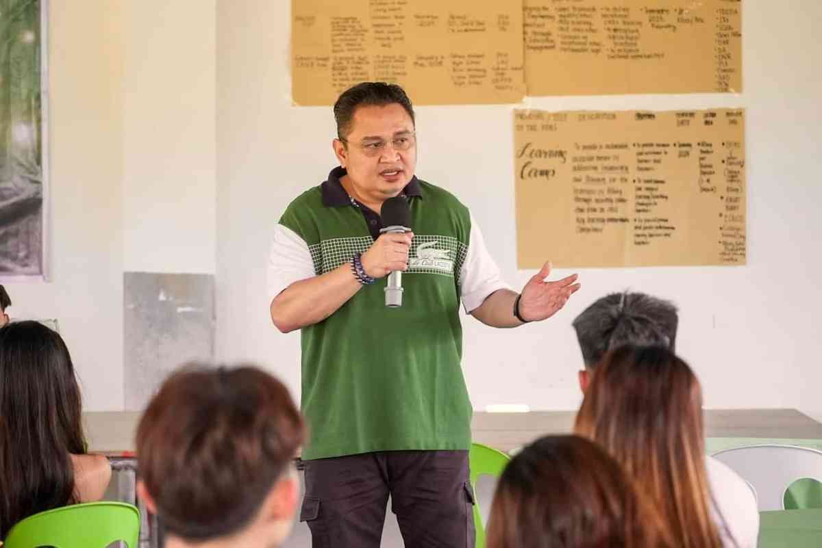 Ombudsman suspends Albay Gov. Grex Lagman over the P8.16-M payola from jueteng