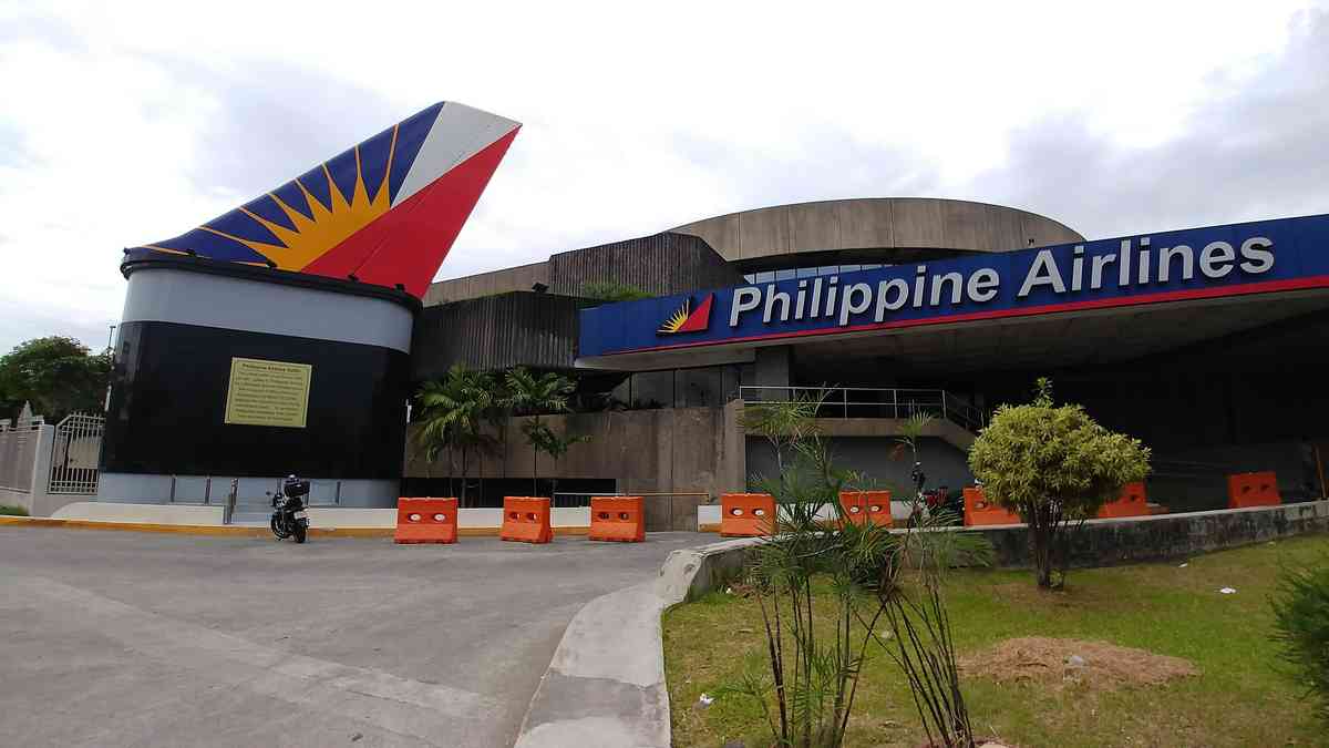 PAL confirms plane emergency landing in Haneda Airport, cites airconditioning unit smoke