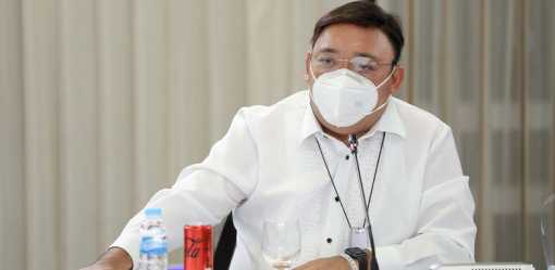 Roque warns mayors for ditching mandatory policy on face shields