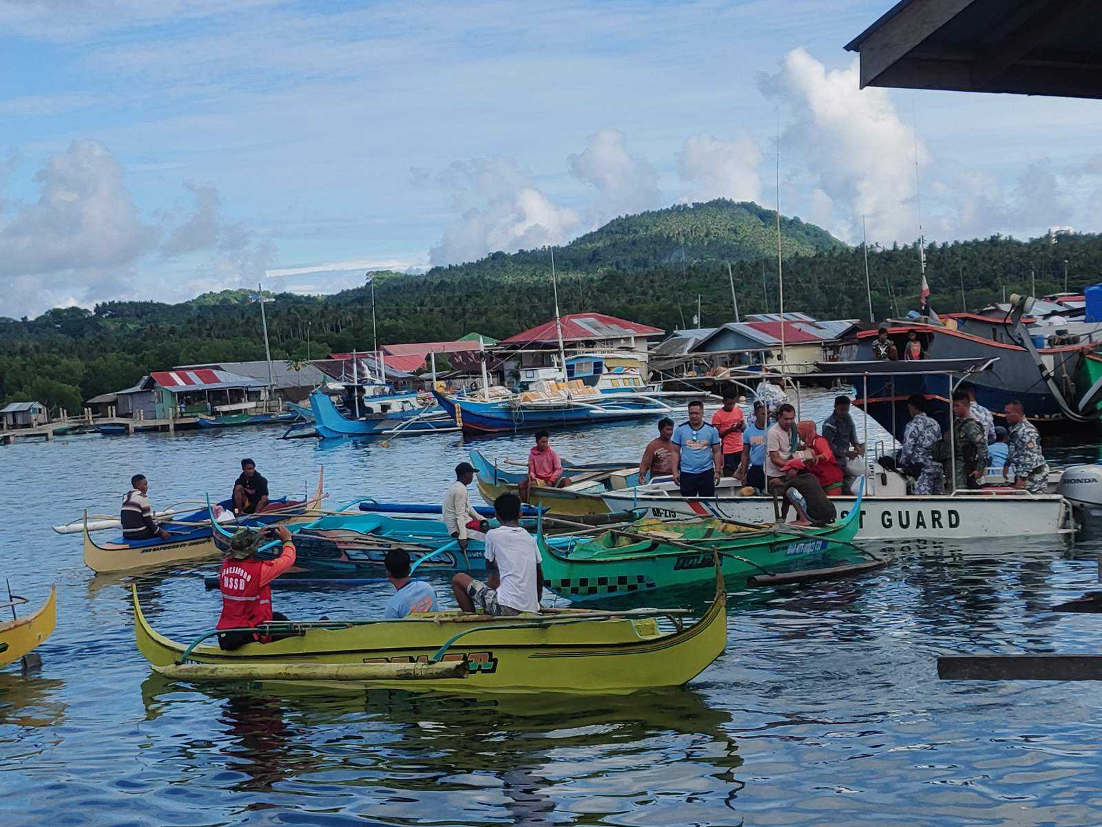 PCG: 1 dead, 8 missing after boat capsizes off Davao Oriental