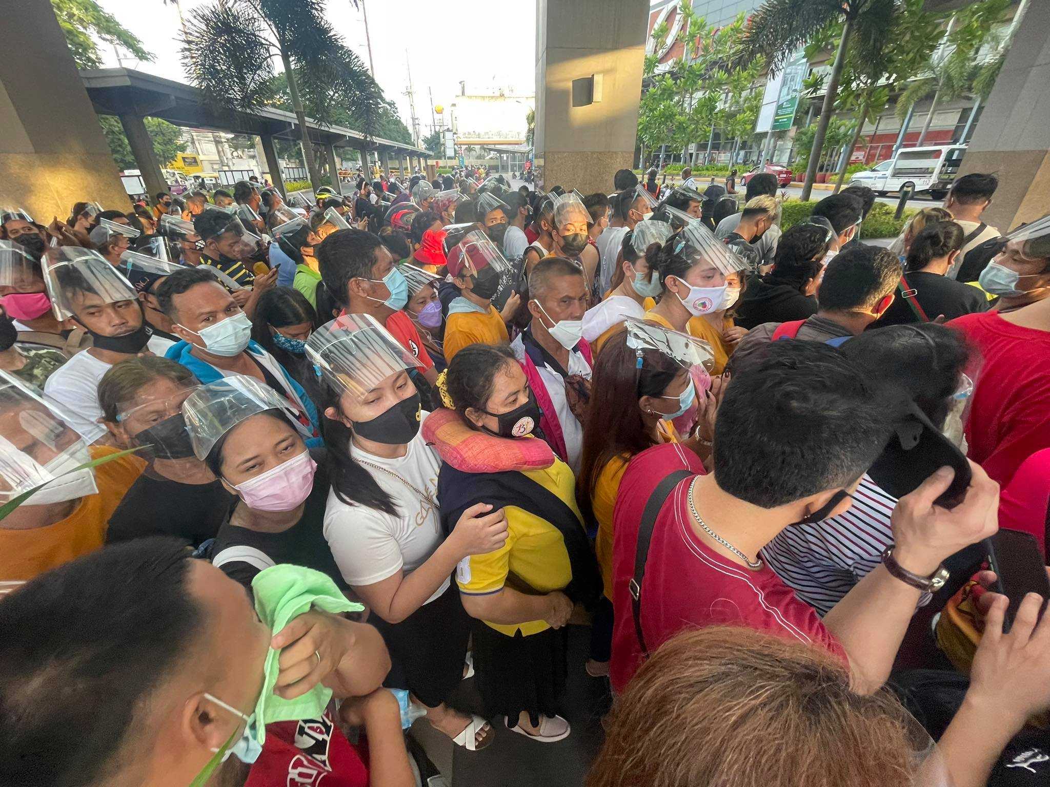 PH reaches low-risk status as COVID-19 cases decline — OCTA