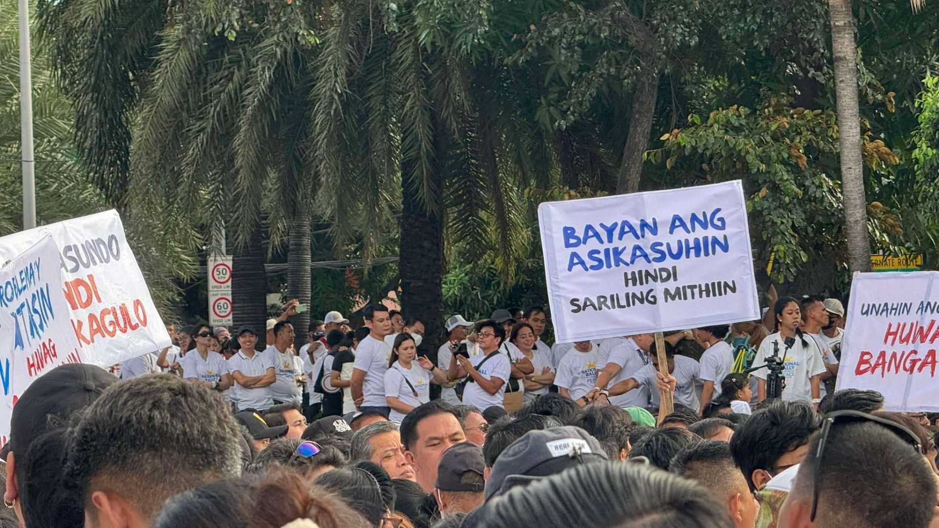 Political personalities show support for INC 'Rally for Peace'