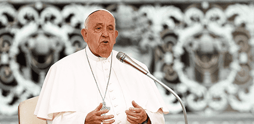 Pope offers prayers for 'noble, courageous' Chinese people
