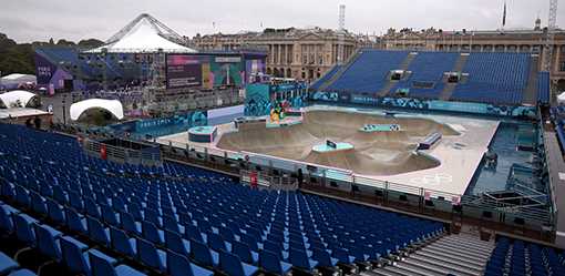 Pouring rain disrupts Games after drenched opening ceremony