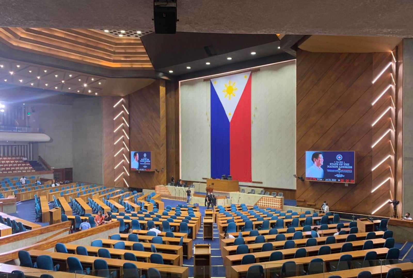 House OKs in 2nd reading preferential hiring of appointive gov't workers in new posts