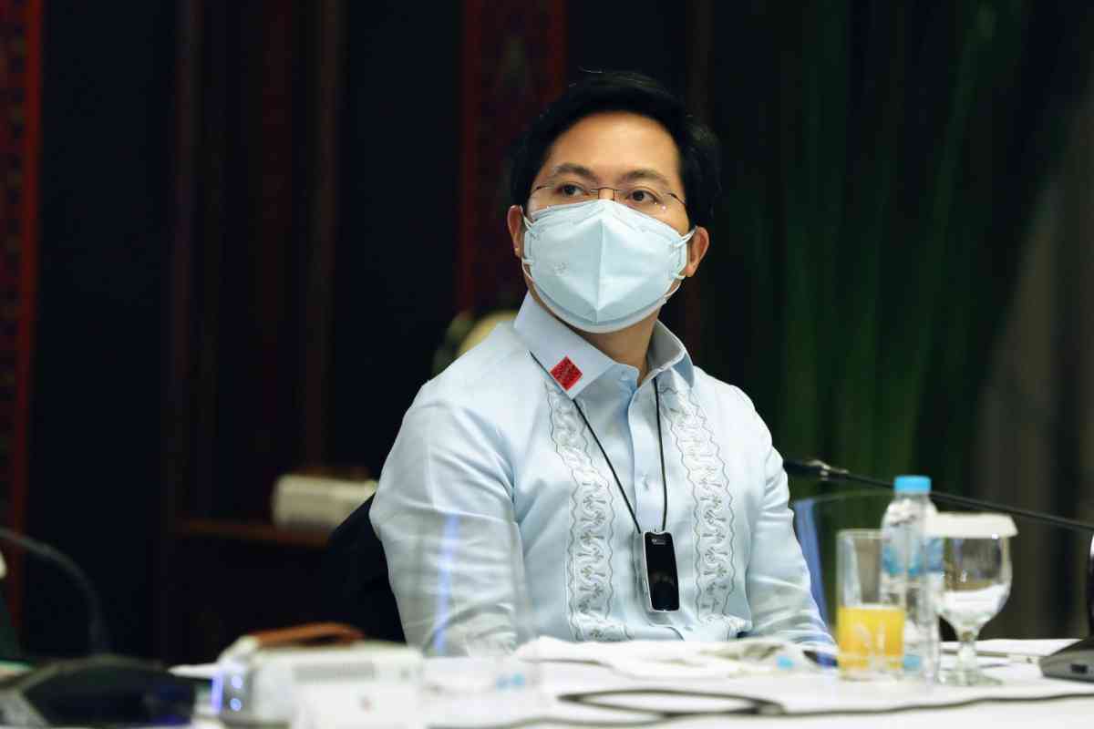 Prez Duterte to appoint new COMELEC commissioners 'soon' — Nograles