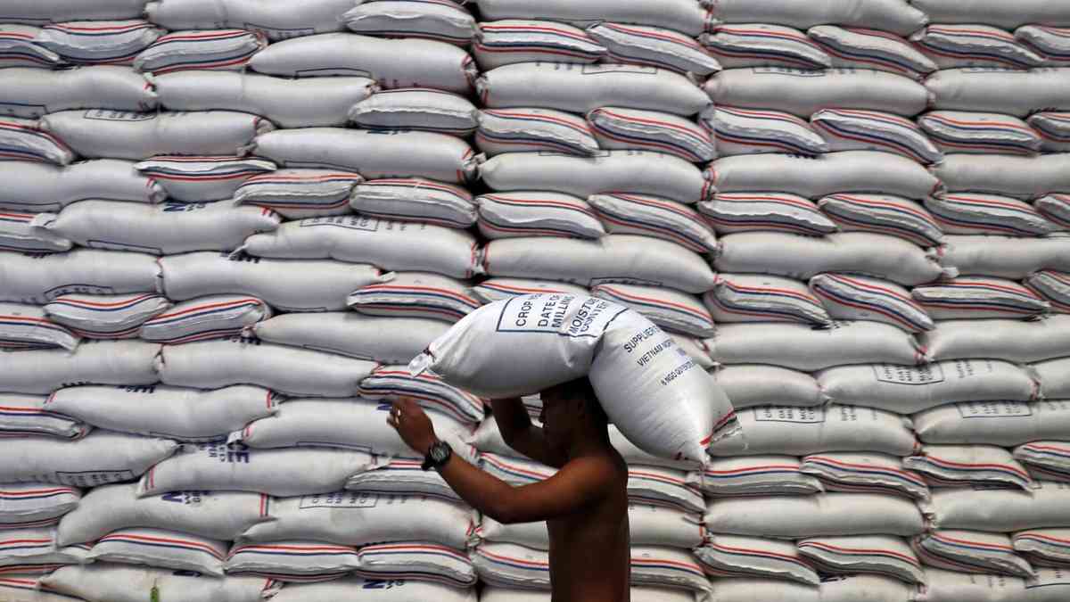 DA’s ‘Rice-for-All program’ price reduced to P38/kilo ahead of MSRP implementation