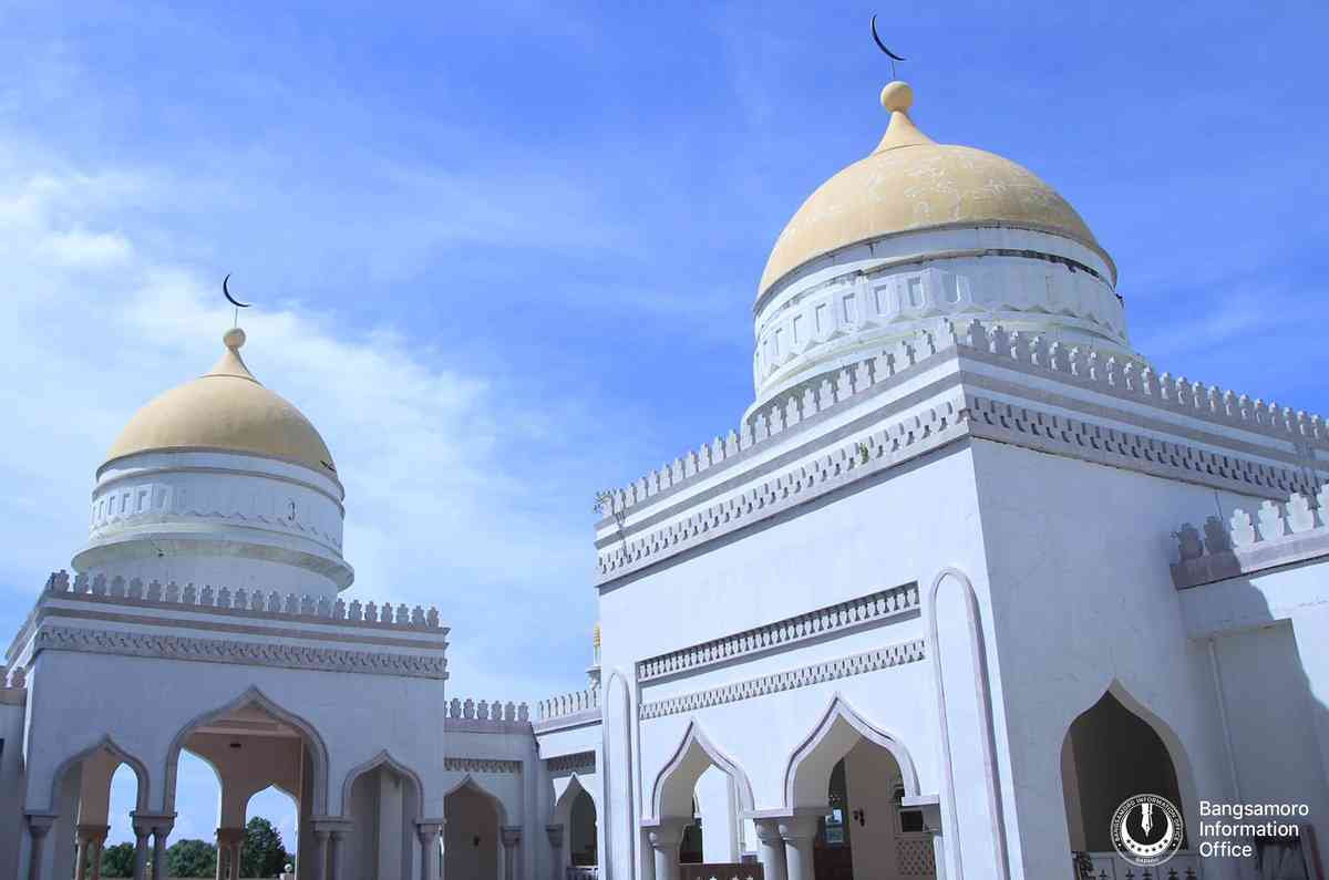 Galvez on Ramadan: Perfect opportunity to come together for peace, prosperity to the country