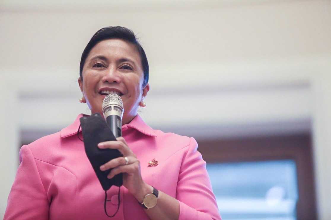 Robredo reopens Bayanihan e-Konsulta, calls for volunteers