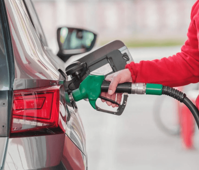 Rollback in oil prices to be seen on May 6