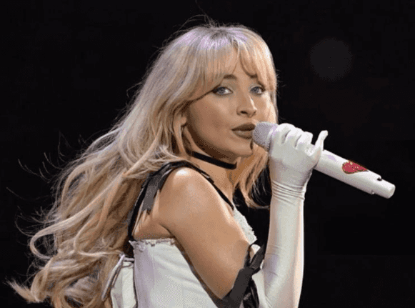 Sabrina Carpenter's 'Short n' Sweet' album tops Billboard 200 anew