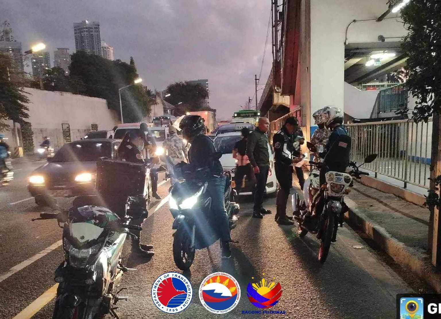 DOTr intercepts 58 motorists at Ortigas, Magallanes EDSA busway stations