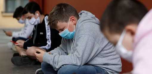 Sen. Gatchalian seeks to ban mobile phone use during class hours