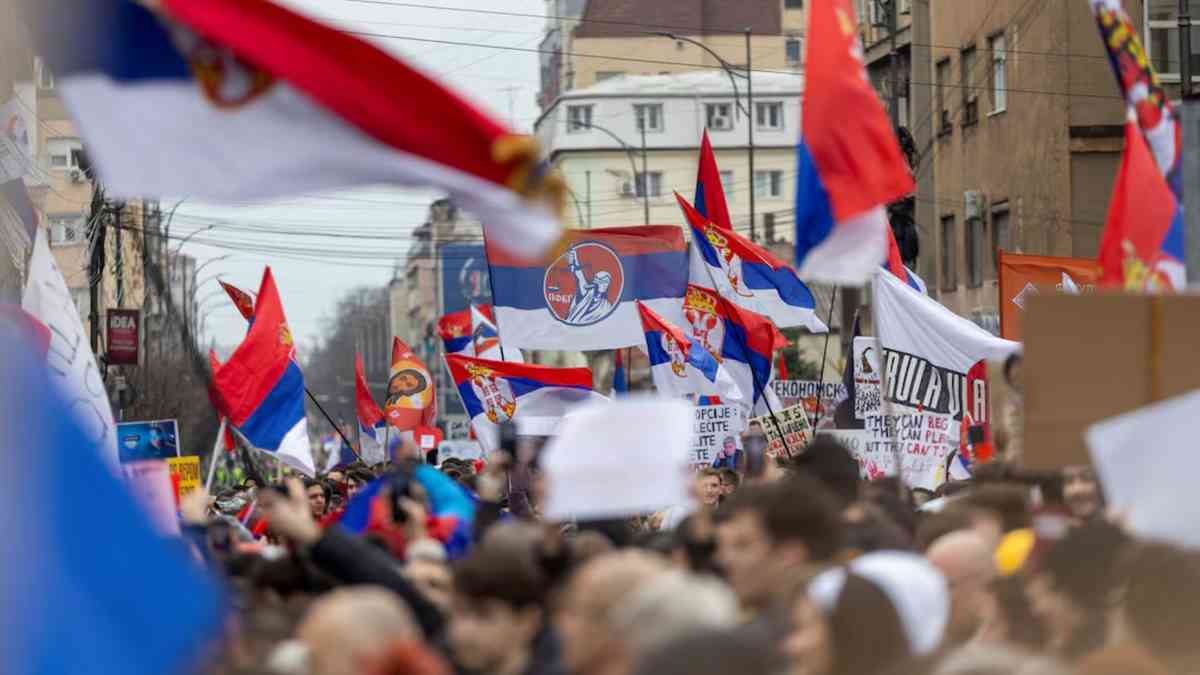 Serbian protesters pressure government over railway disaster
