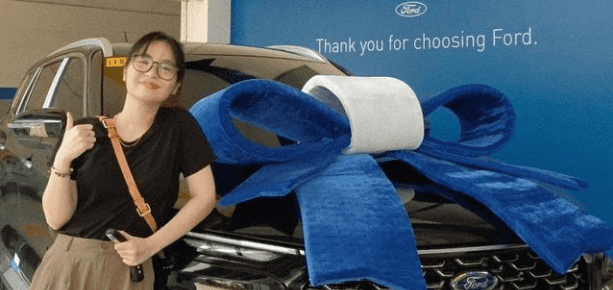 Sharlene San Pedro delighted after buying new car