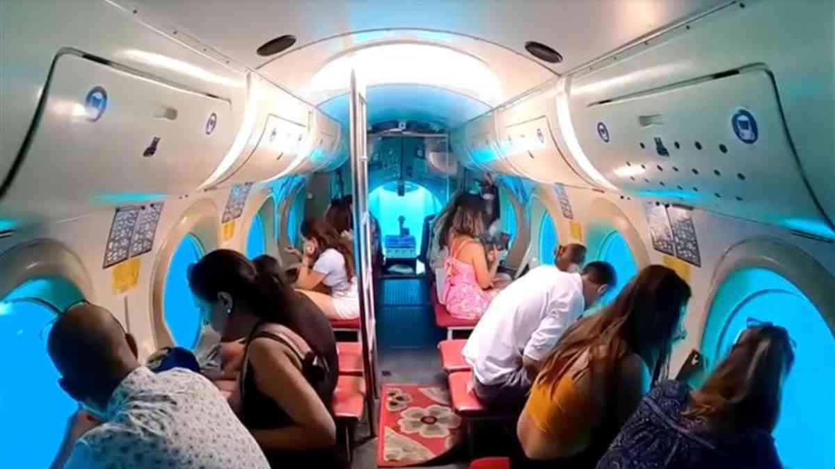 Six Russians dead, 39 tourists rescued after submarine sinks in Red Sea off Egypt