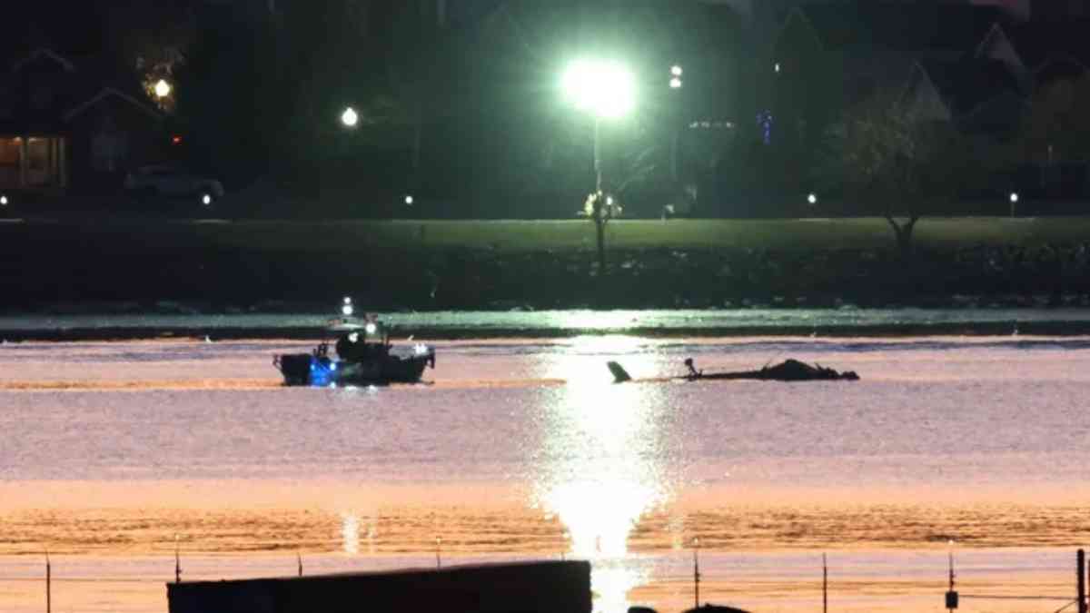 Soldier identified in DC plane crash, data shows helicopter may have been too high