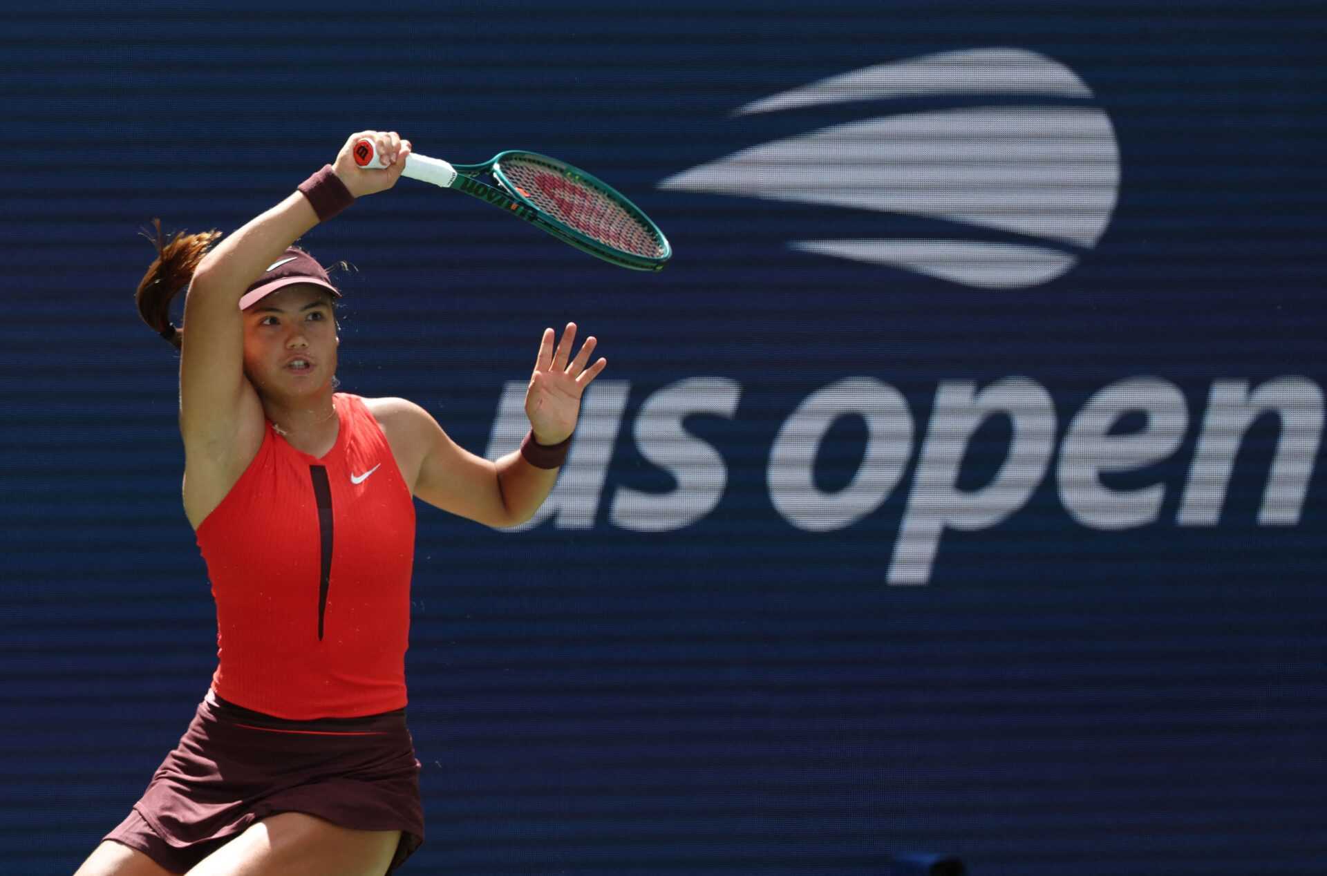 Tennis-Sabalenka moves on, Raducanu notches first US Open win since 2021 triumph