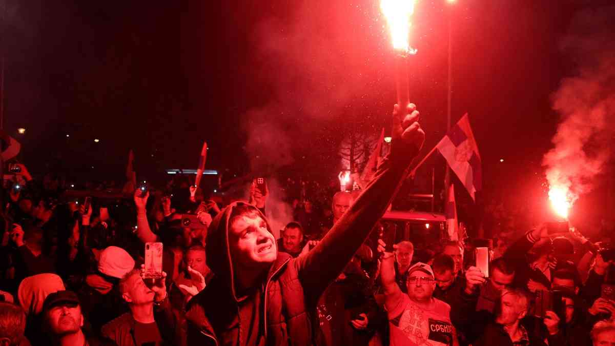 Thousands gather at pro-government rally in Serbia