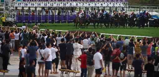Thousands watch Singapore's last horse race, after 181 years